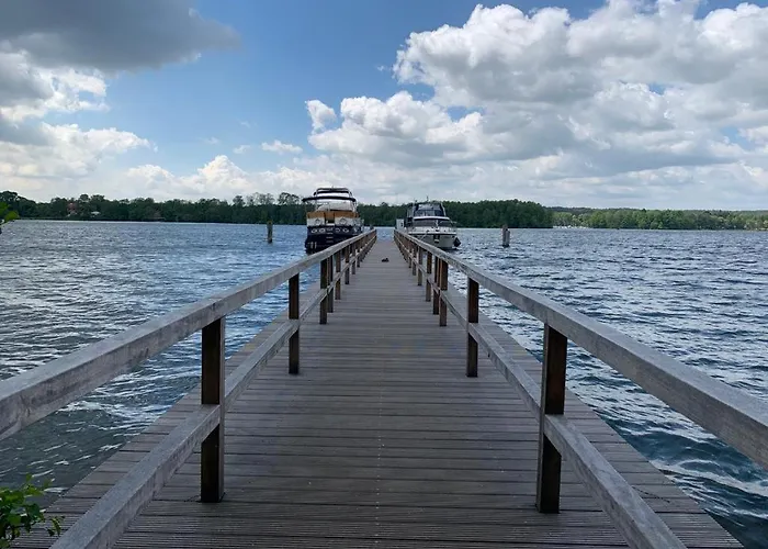 アパート Neue Stillvolle Im Steinbach Palais, Ideale Lage バート・ザーロー