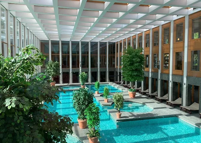 Neue Stillvolle Im Steinbach Palais, Ideale Lage アパート バート・ザーロー